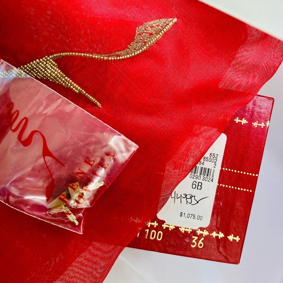 Dazzle the runway like a celebrity with this elegant jewels in your feet. - Picture 6 of 6